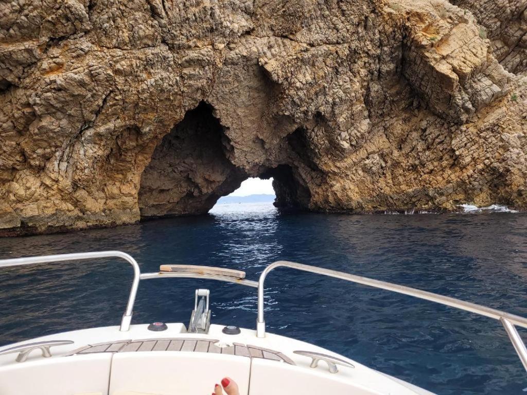 Apartamento Cala Montgo L' Escala Bagian luar foto
