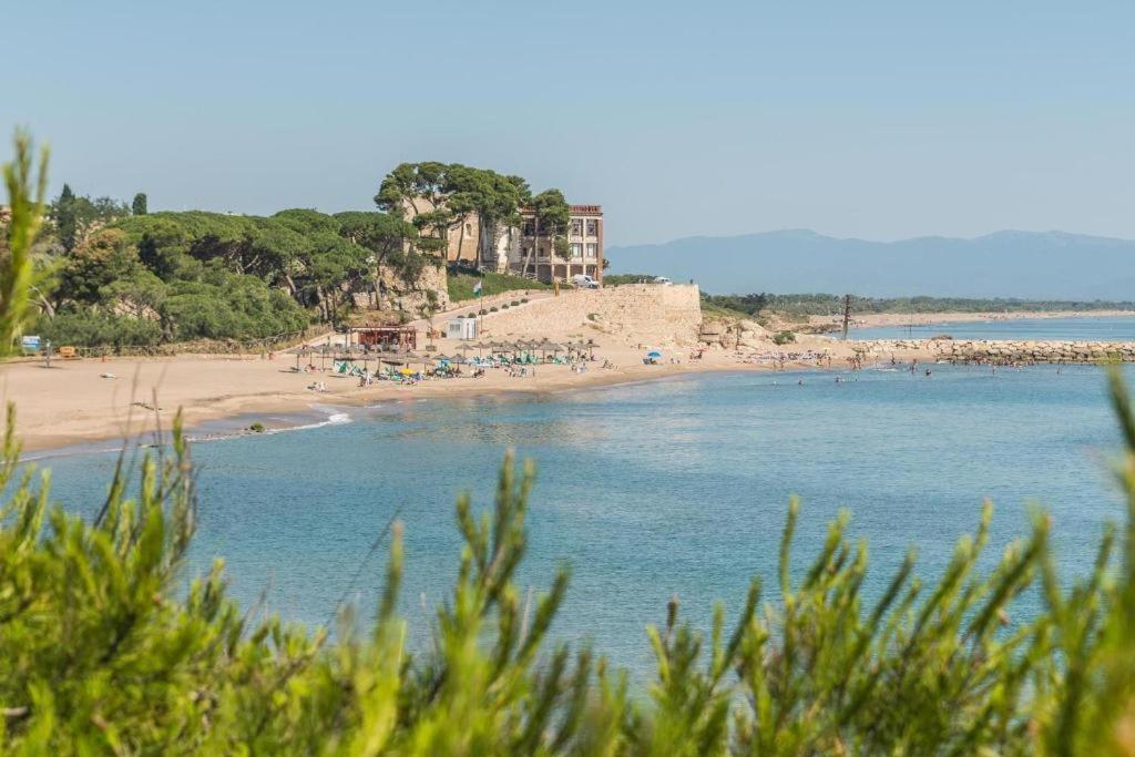 Apartamento Cala Montgo L' Escala Bagian luar foto